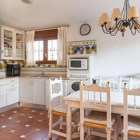 La Casa Amarilla Сasa de vacaciones *